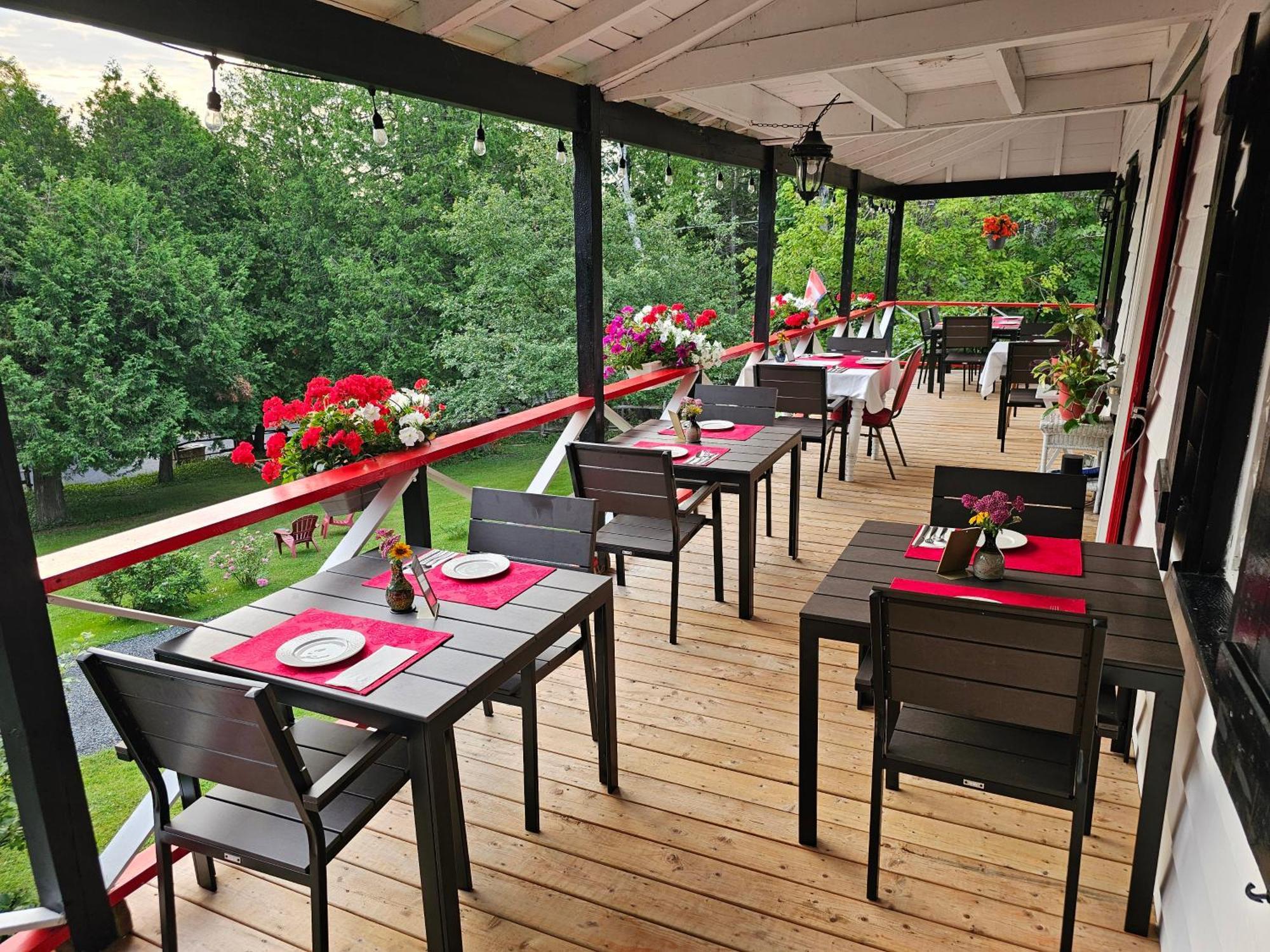 Auberge La Chatelaine La Malbaie Exterior foto